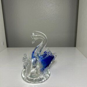 GLASS SWAN WITH BABIES